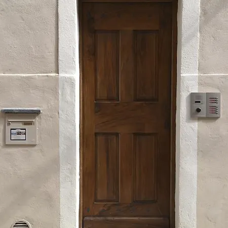 Luca Apartment